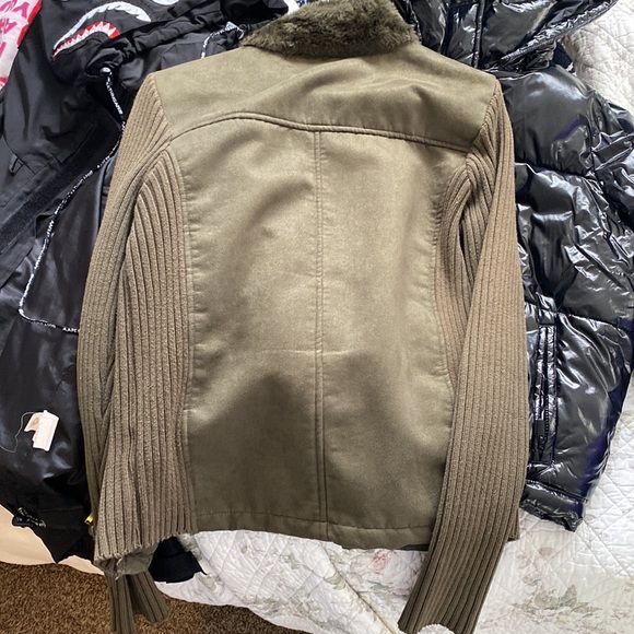 VINTAGE GREEN JACKET - Picture 2 of 3